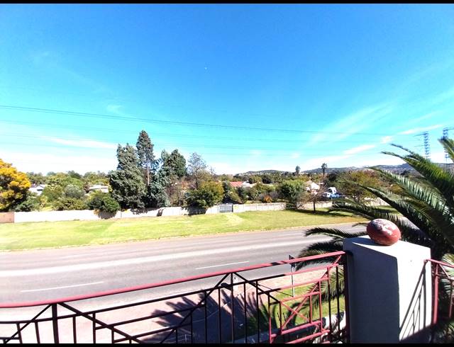 2 BEDROOM TOWNHOUSE FOR SALE IN RANDHART